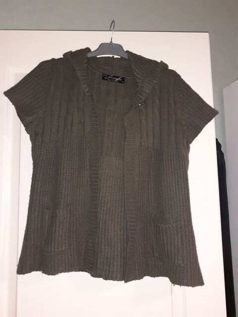 Veste/Gilet sans manche  capuche kaki 38 2 Montcarra (38)