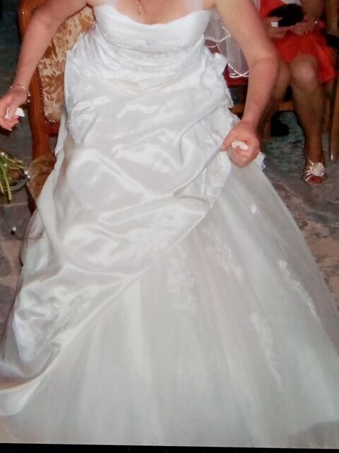 ROBE DE MARIAGE 0 Comberanche-et-peluche (24)