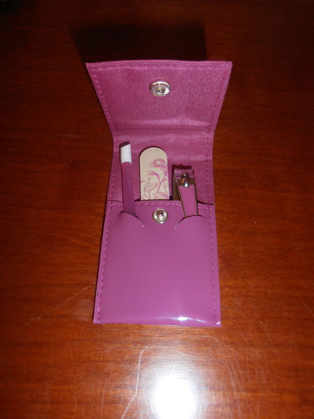 Set manucure mauve (25) Maroquinerie
