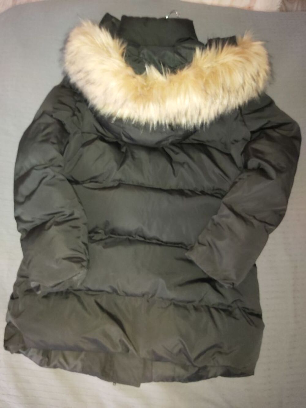 TR&Egrave;S BELLE DOUDOUNE NOIRE Vêtements