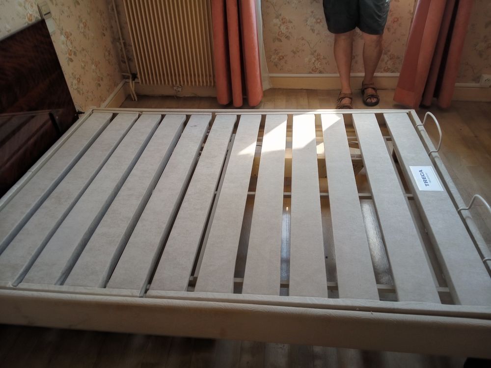 Suite d&eacute;c&egrave;s sommier &eacute;lectrique Meubles