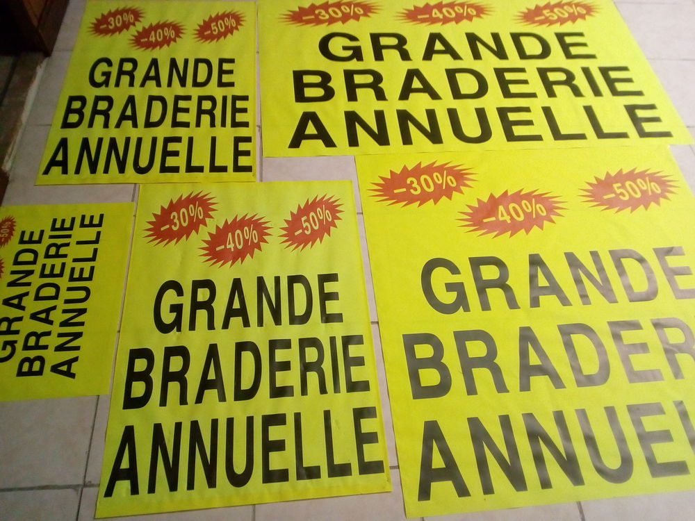 5 AFFICHES PUBLICITAIRES FLUO GRANDE BRADERIE ANNUELLE Décoration