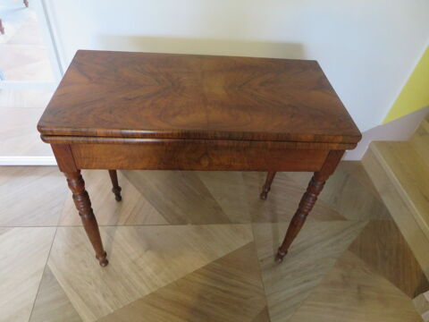 Superbe table de jeux en ronce de noyer - Style Louis Philip 215 Fondettes (37)