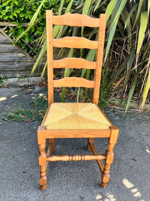 6 CHAISES BOIS ET PAILLE 250 Saint-Nazaire (44)