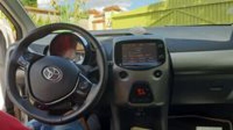 Aygo 1.0 VVT-i x-play 2014 occasion 86100 Antran