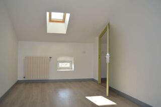  Maison � louer 5 pi�ces 80 m� Gluiras