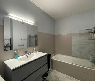  Appartement à louer 2 pièces 49 m²