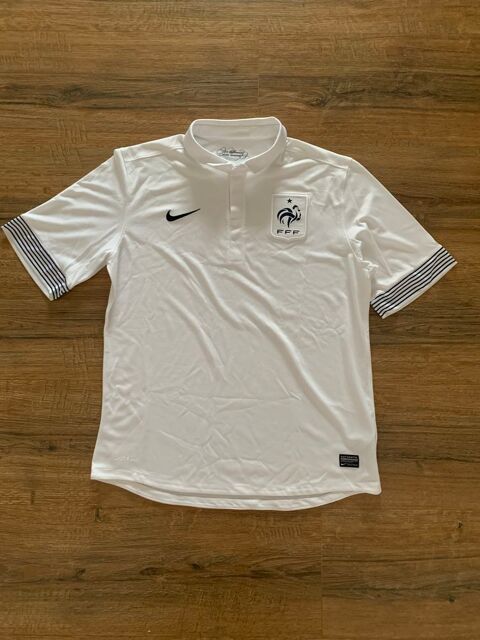 Maillot Equipe de France de football      Nike 50 Saleilles (66)