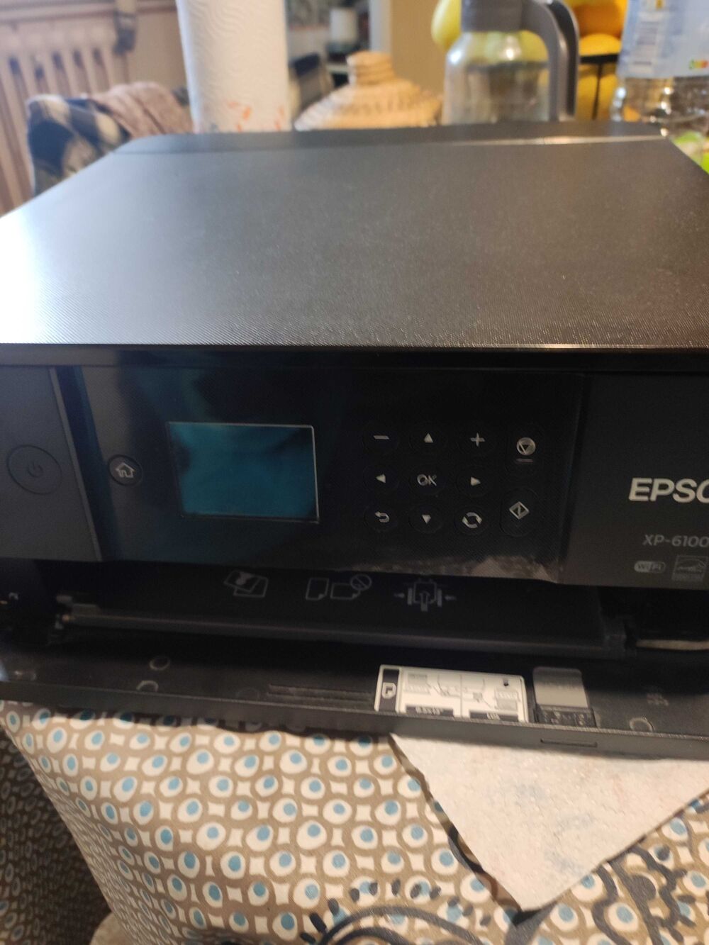 Imprimante Epson XP6100 . tr&egrave;s bon &eacute;tat g&eacute;n&eacute;ral. Matériel informatique