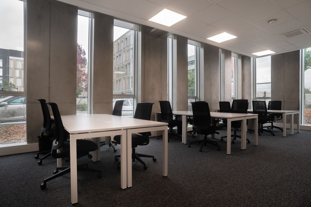   Louez un grand espace de bureau pour 50 personnes à RENNES, Cesson Rennes Cesson-sévigné