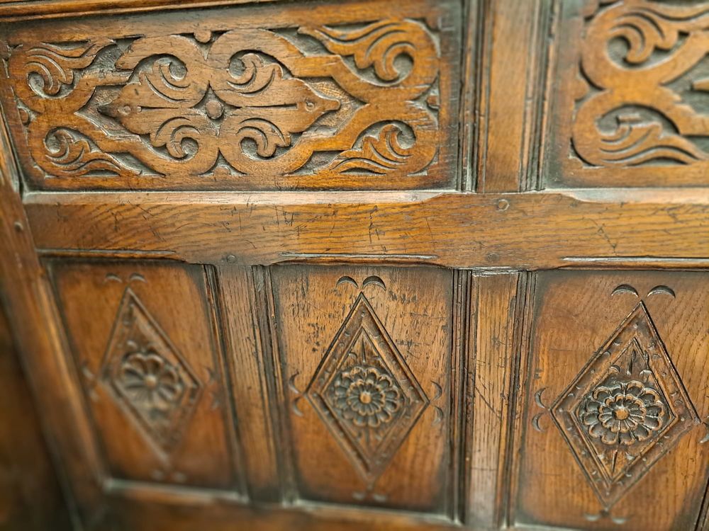 Banc d'eglise Meubles