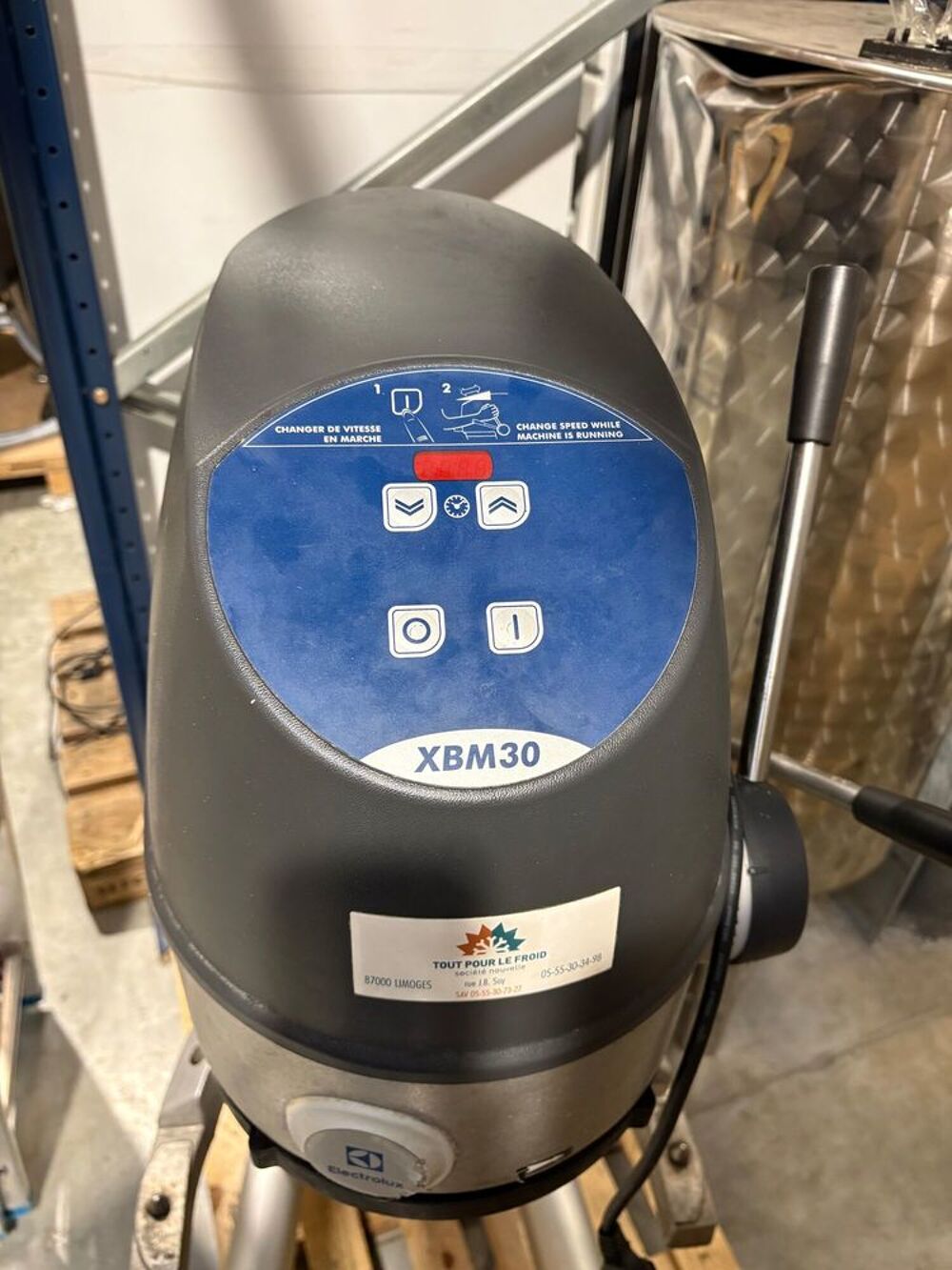 batteur m&eacute;langeur XBM30 en bon &eacute;tat
Cuisine