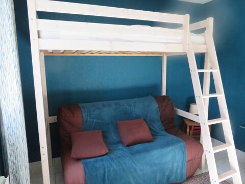 LIT MEZZANINE ENFANT avec matelas 
tat neuf 180 Donzenac (19)