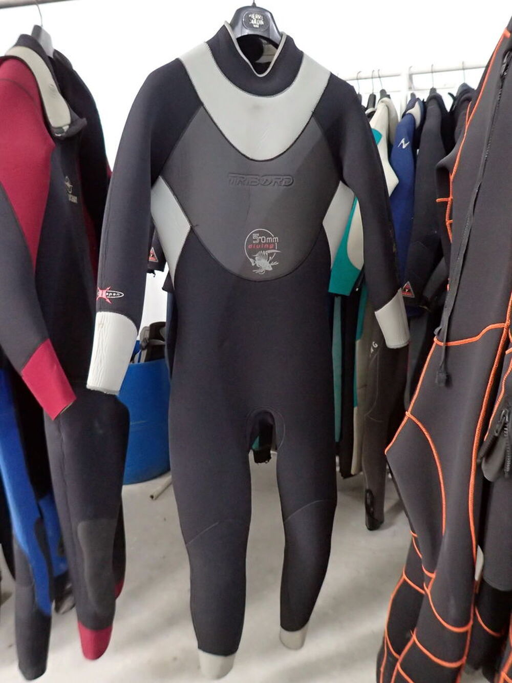 Monopi&egrave;ce TRIBORD 5mm Diving ML / 46 H occasion bon &eacute;tat
Sports