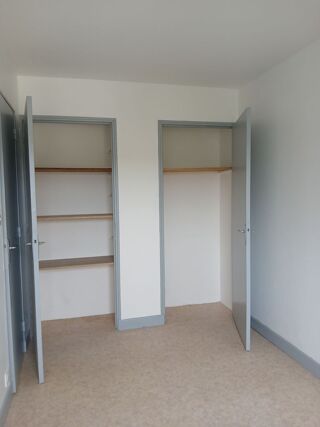  Appartement à louer 3 pièces 75 m² Bourbonne-les-bains