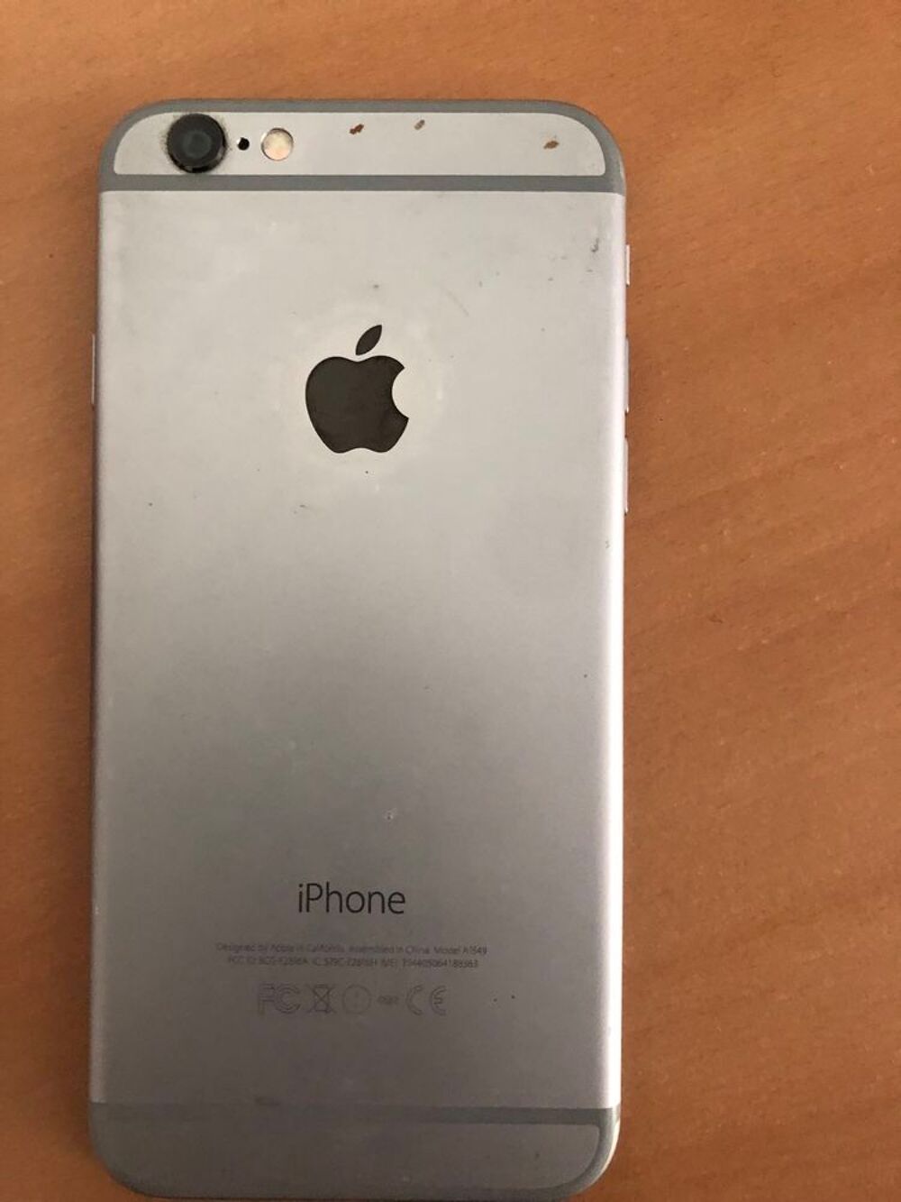 iPhone 8 64g Téléphones et tablettes