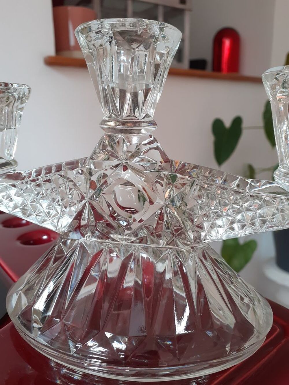 PAIRE DE BOUGEOIRS CISEL&Eacute;S ANN&Eacute;ES 60 Décoration
