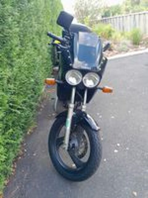 YAMAHA 2002 occasion 86220 Oyr&eacute;