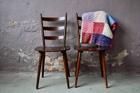 Paire de chaises bistrot en bois de style vintage scandinave 240 Wintzenheim (68)