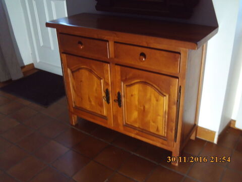MEUBLE en MERISIER MASSIF 108 x 40 cm.H. 85 cm 145 Ramous (64)