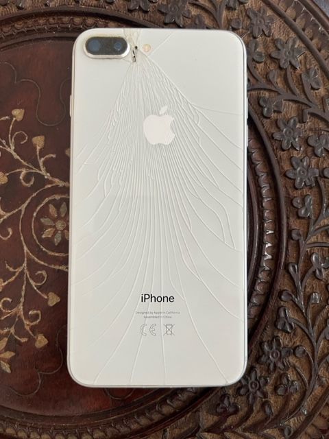 IPHONE 8+ 0 Nice (06)