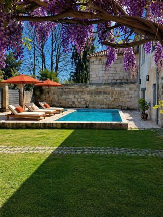  Maison � vendre 15 + pi�ces 405 m�