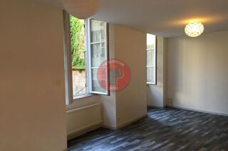  Immeuble � vendre 10 pi�ces 268 m�