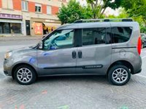 Doblo FIAT doblo ii (2) trekking lounge - 1.6 jtd 120cv bv6 2016 occasion 78800 Houilles