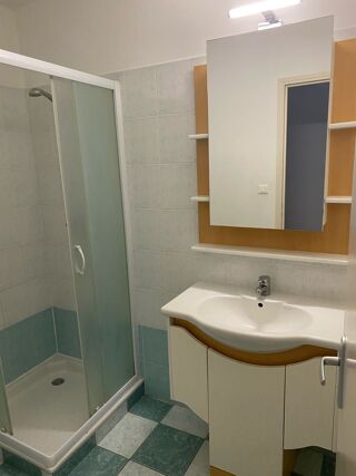  Appartement à louer 2 pièces 39 m²