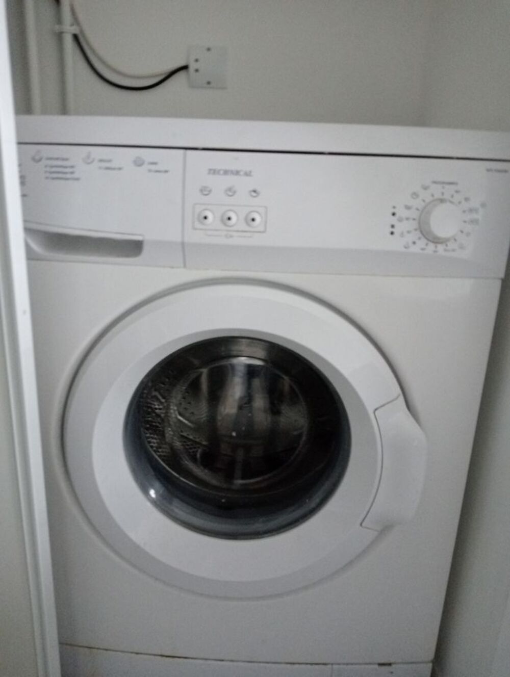 Machine a laver tr&egrave;s bon &eacute;tat Electroménager