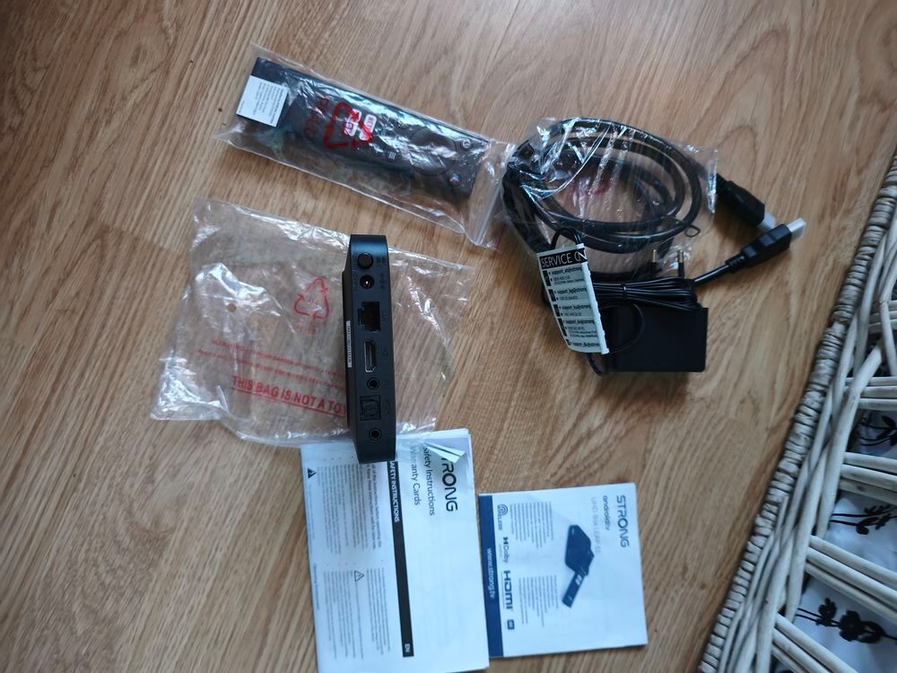 Boitier strong Android tv uhd box leaps s 1 Photos/Video/TV