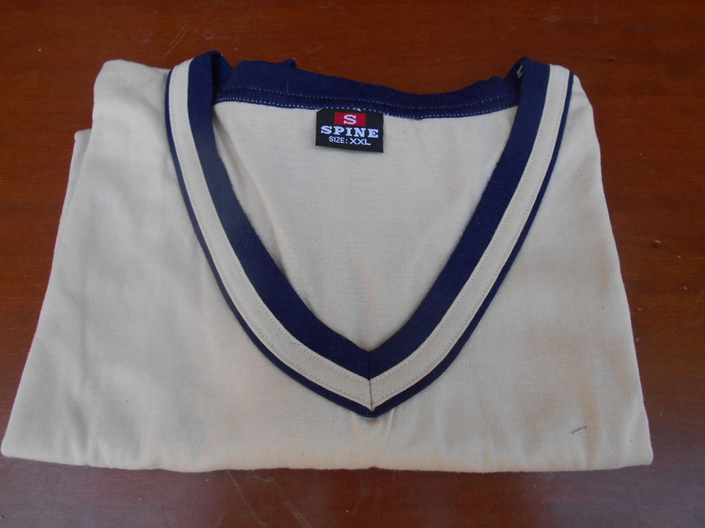 DEBARDEUR HOMME " Spine " Vêtements