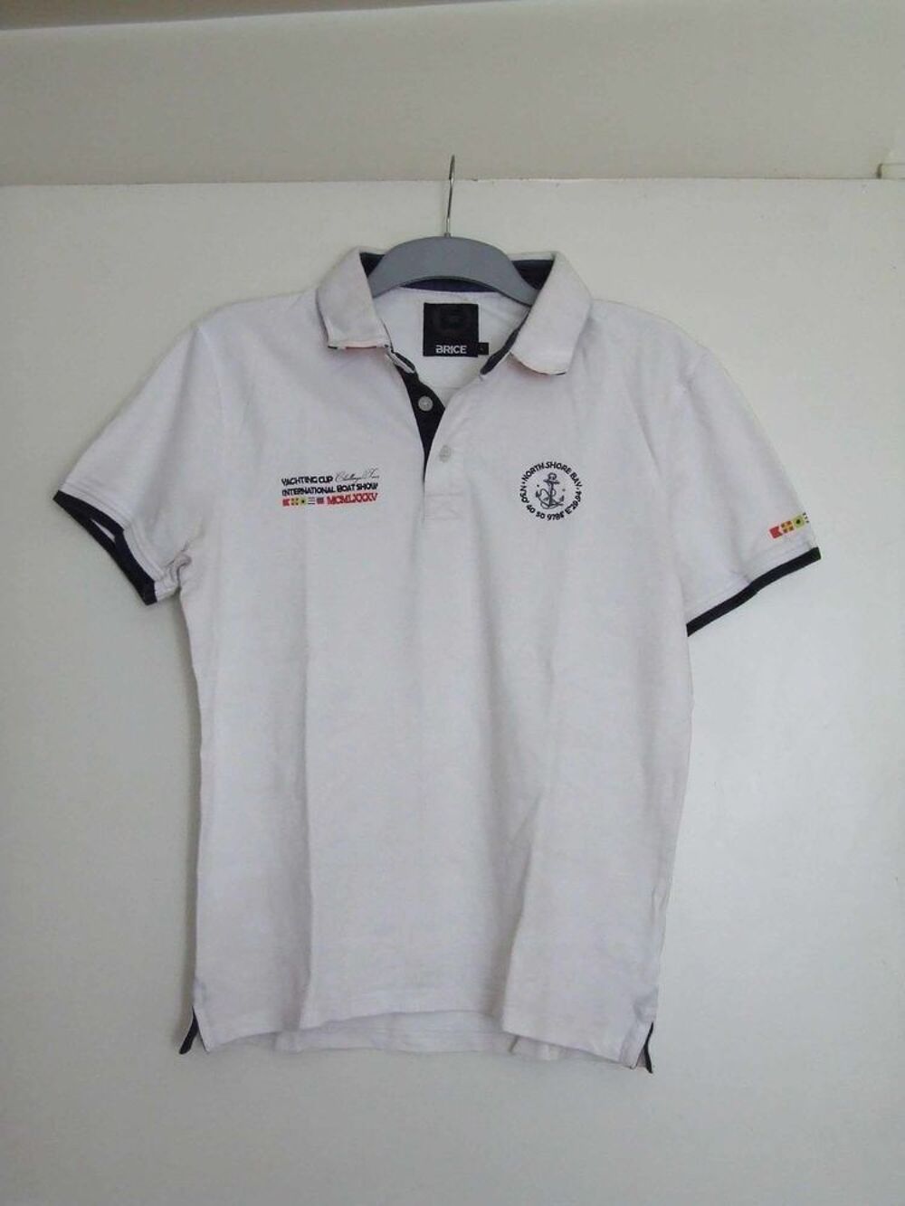 Achetez polo manches quasi neuf annonce vente Bagnolet 93