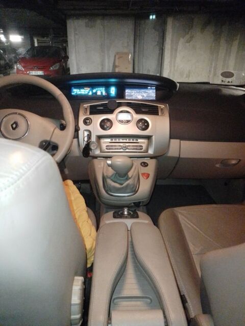 Renault grand scenic ii Grand Scenic 2.0 dCi 150 FAP Carminat A 