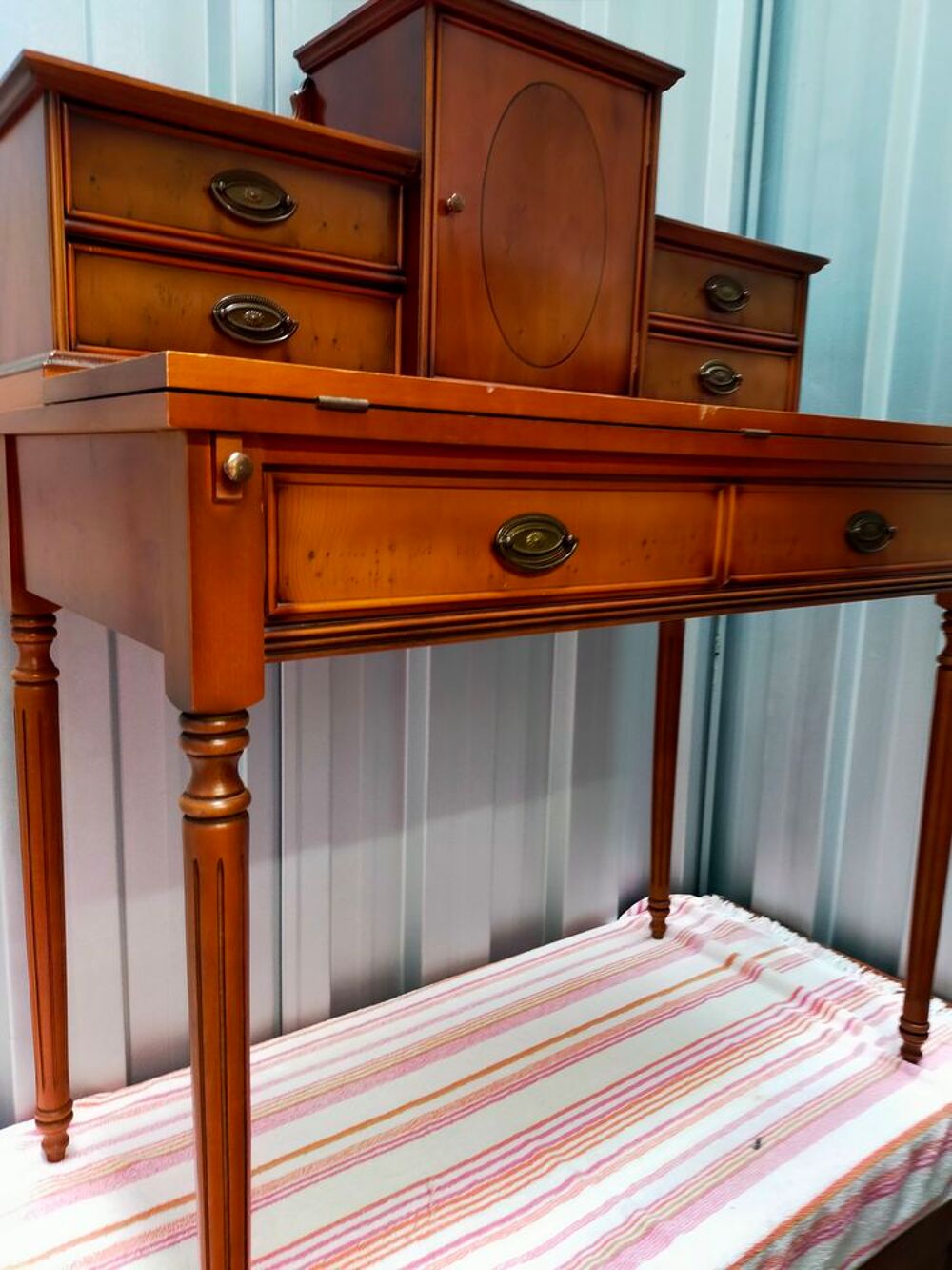 TABLEAUX ET MEUBLES 