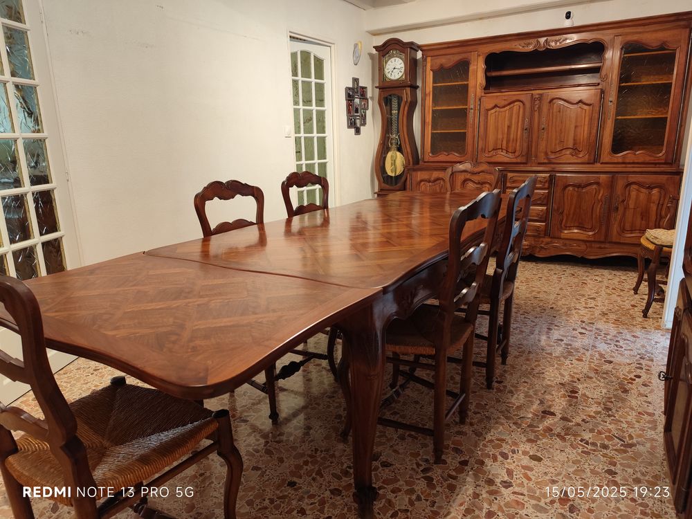 Table Proven&ccedil;ale en Noyer massif Meubles