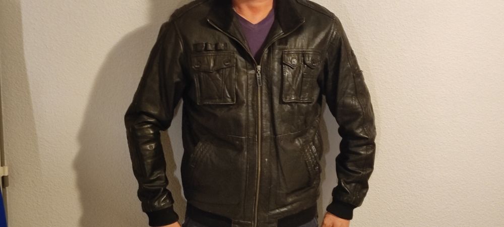 blouson en cuir v&eacute;ritable noir Vêtements