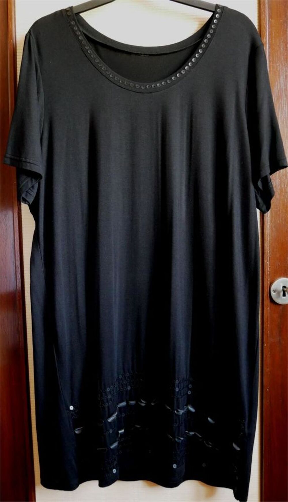robe noire courte Vtements
