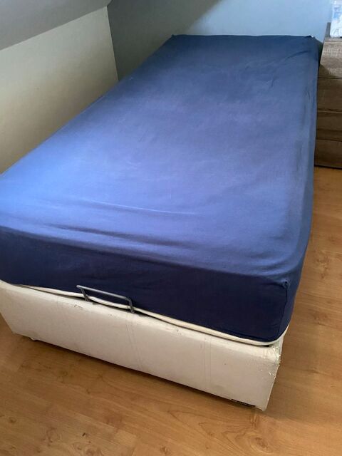 matelas + sommier 150 Vannes (56)