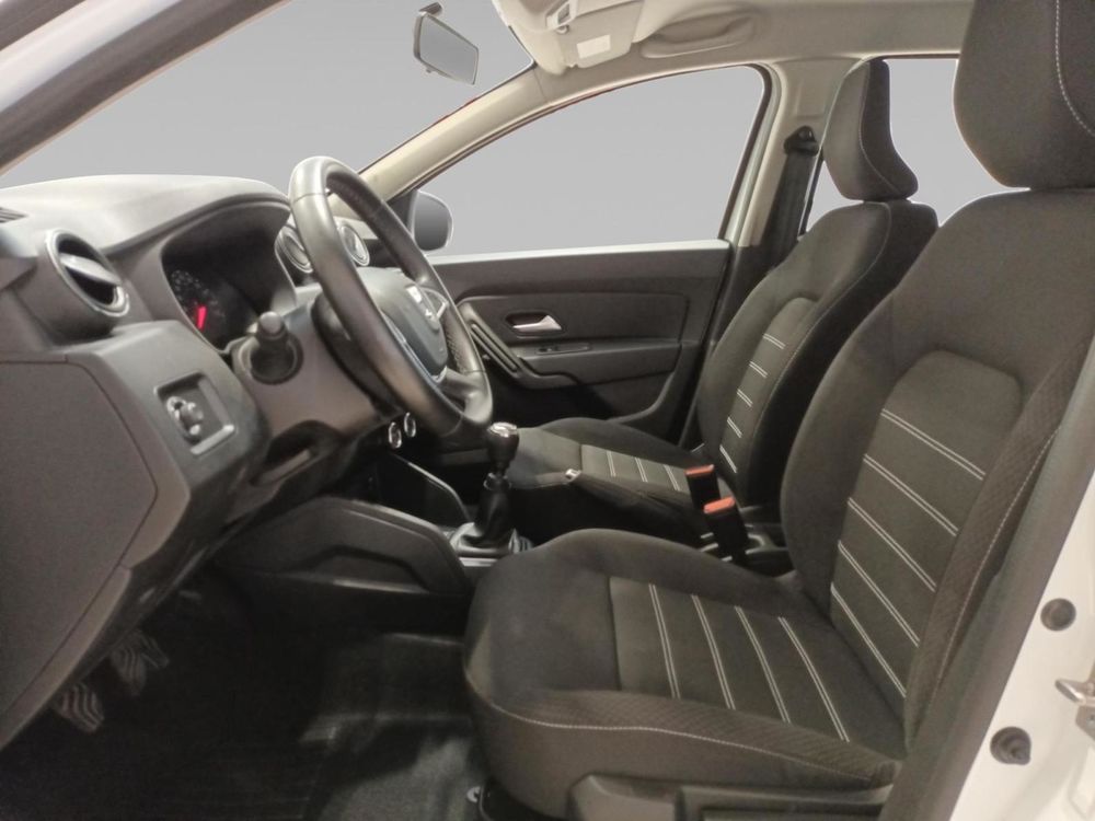 Duster Blue dCi 115 4x2 Essentiel 2022 occasion 08000 Charleville-M&eacute;zi&egrave;res