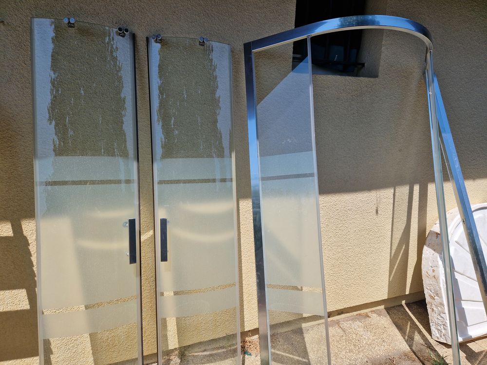 Cabine de douche d'angle compl&egrave;te Meubles