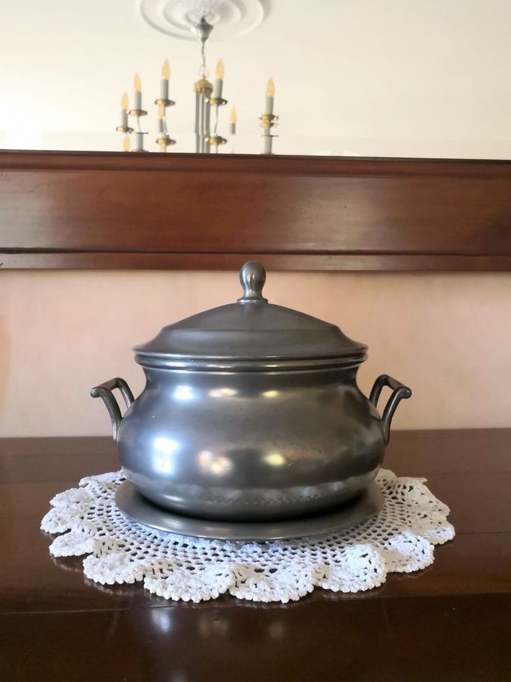 tr&egrave;s belle soupi&egrave;re et plat &eacute;tain 95% Décoration