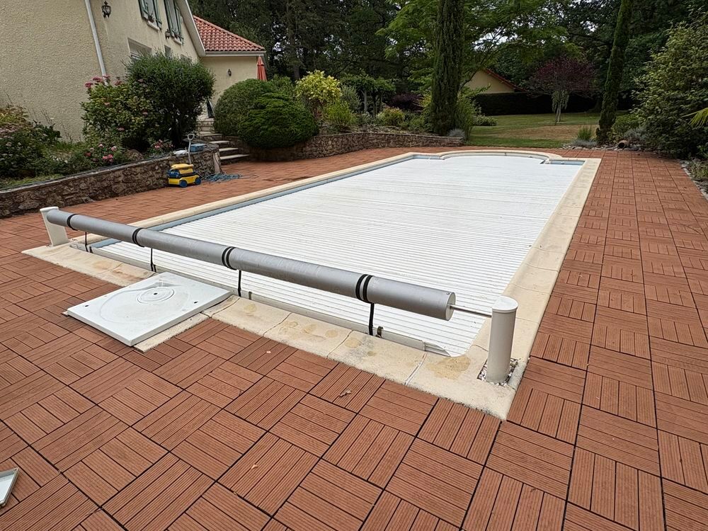 volet &eacute;lectrique piscine Jardin