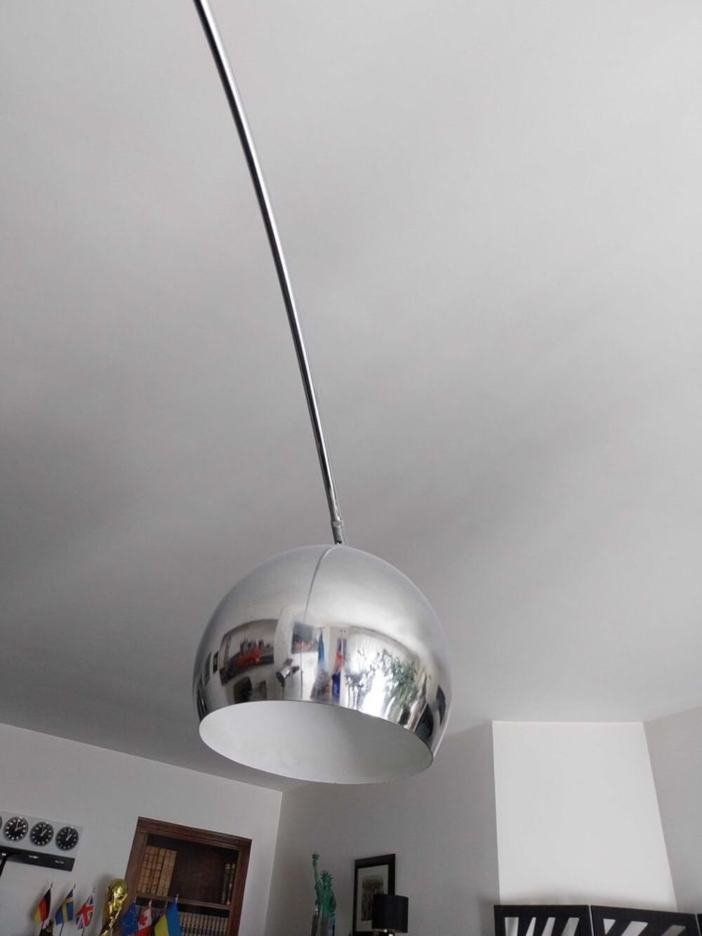 lampe pour &eacute;clairer votre dessus de table assez grande pied en marbre Meubles