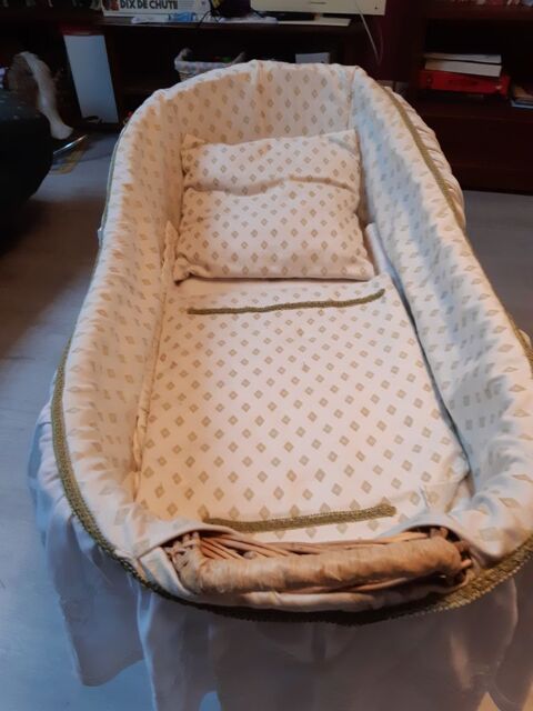 Berceau b�b� 80 Aubign�-Racan (72)