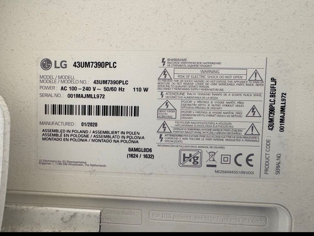 TV LG 112 cm Tr&egrave;s bon &eacute;tat avec support mural Photos/Video/TV