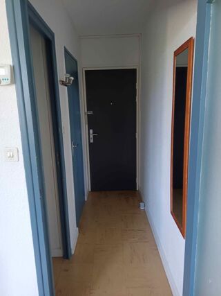  Appartement à louer 2 pièces 28 m² Saint-Étienne