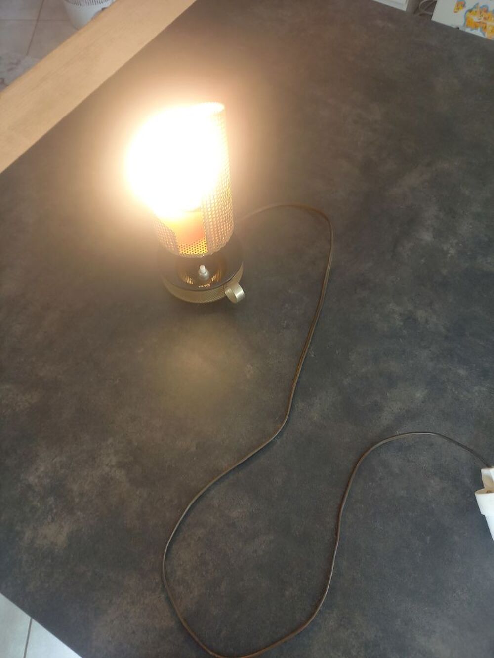 Lampe de table vintage T&eacute;l&eacute;-Ambiance ? ann&eacute;es 60/70 Décoration