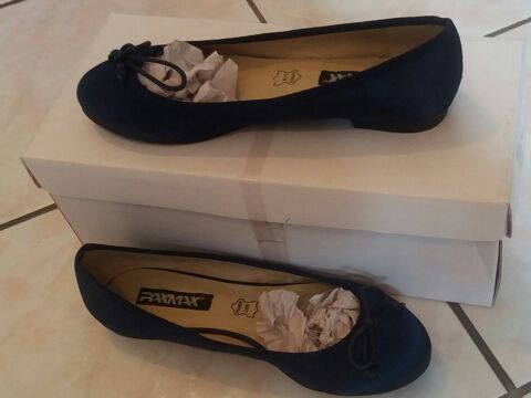 Ballerines chaussures plate bleu marine Raxmax neuves - P 36 8 Domart-en-Ponthieu (80)