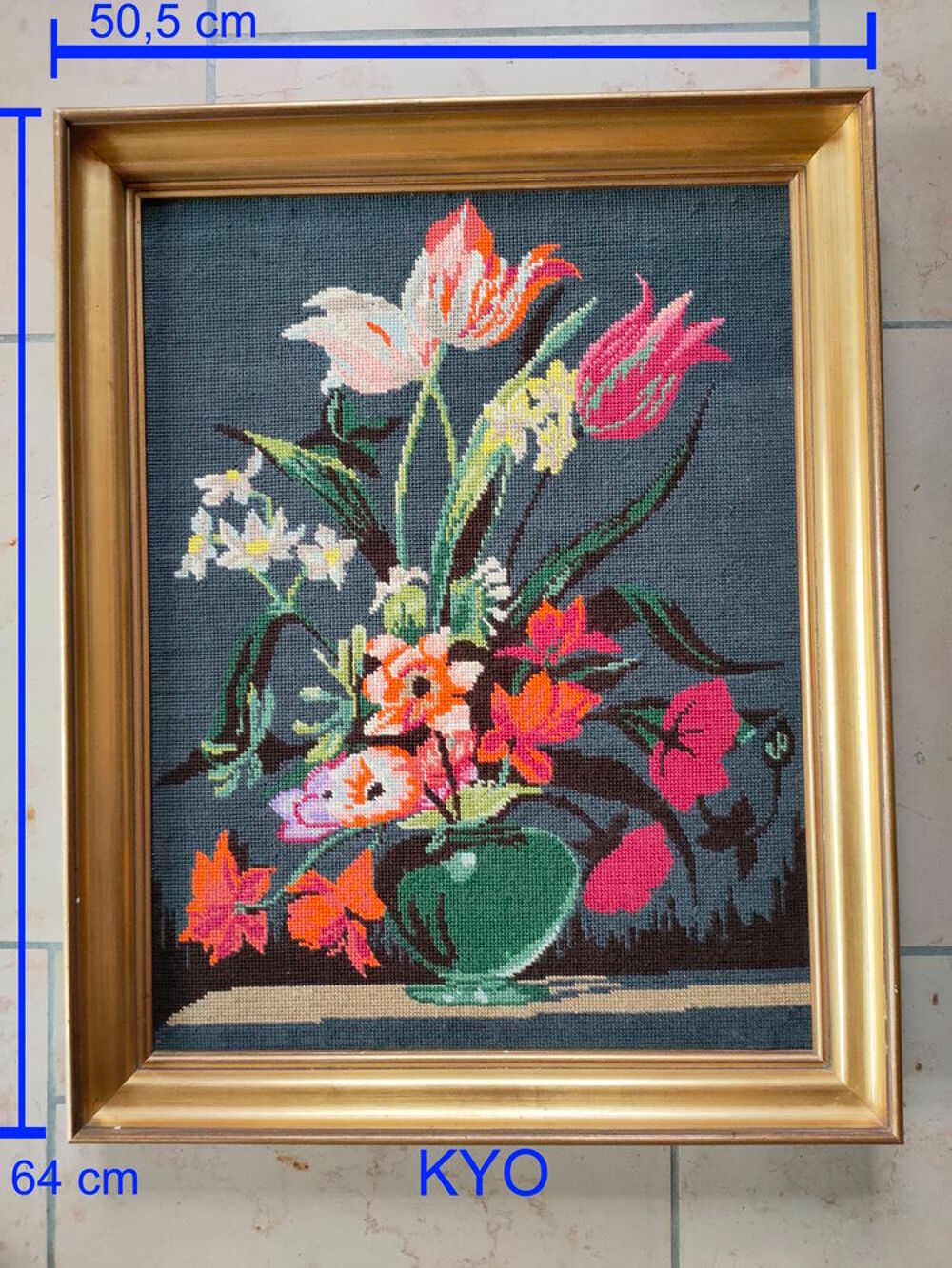 Tableau tiss&eacute; bouquet fleurs broderie point croix cadre dor&eacute; Décoration